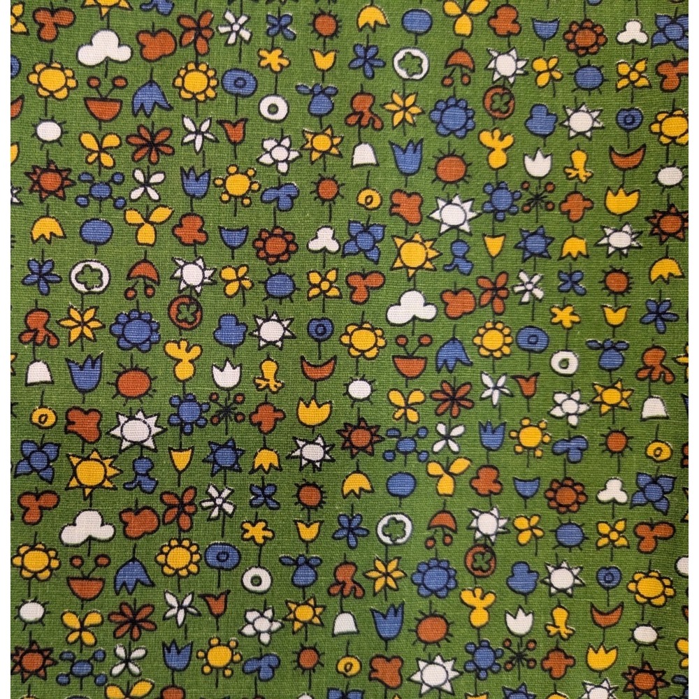 2 Yards Vintage 60s Green Retro Floral Quilting Fabric 35x72